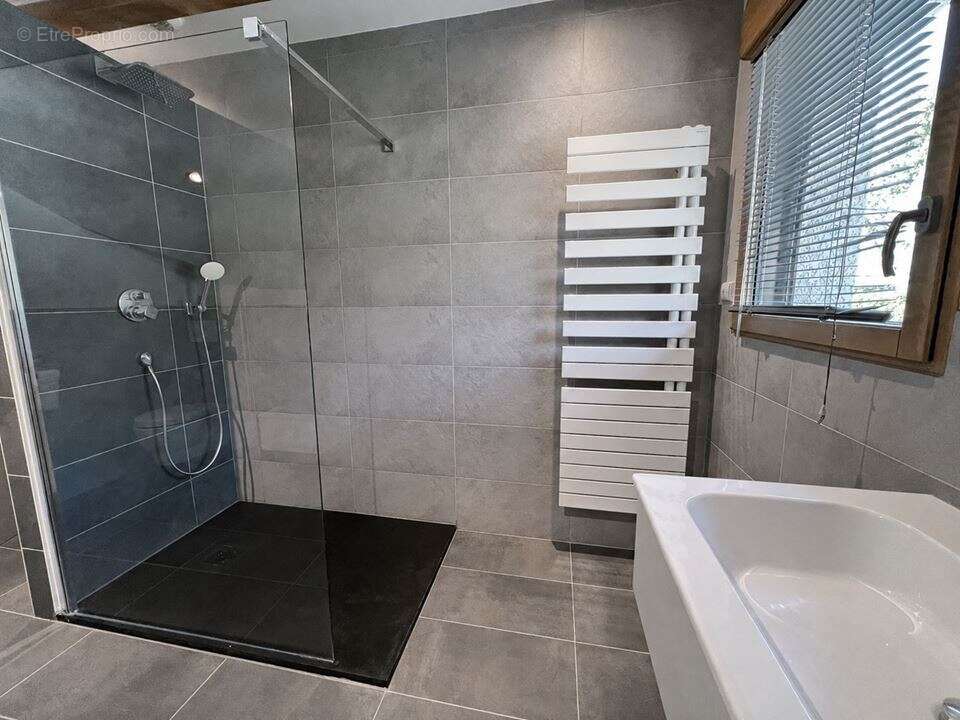 Maison 118 m² à Villaz  - photo 8
