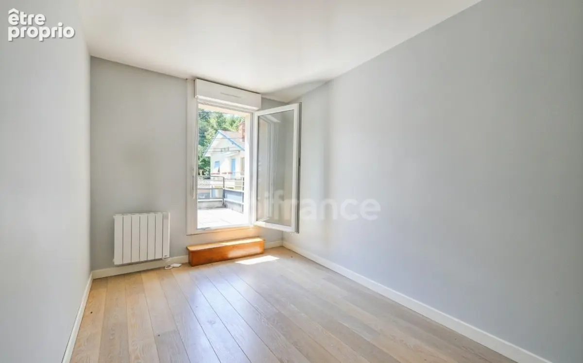 Maison en limite de campagne - 6 Pièces - Hauteurs de Givors - Divisée en 2 appartements - Potentiel locatif - photo 15