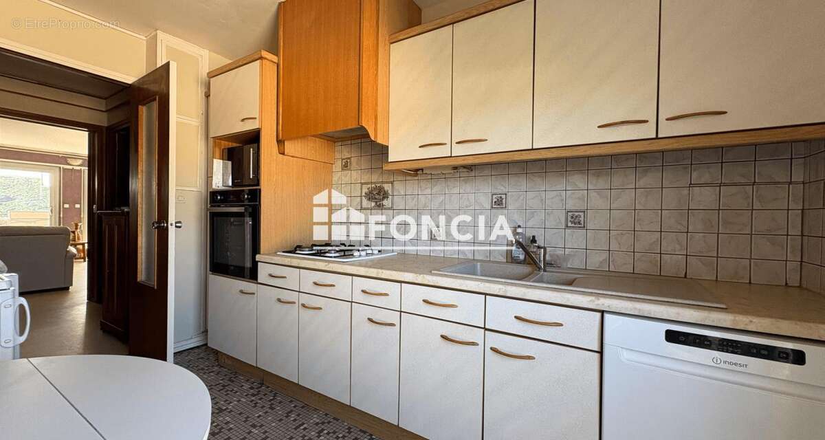 Appartement à FRENEUSE