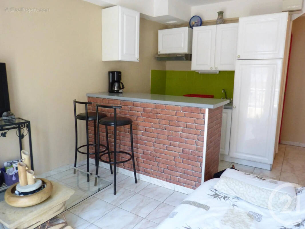 Appartement à MARSEILLE-5E
