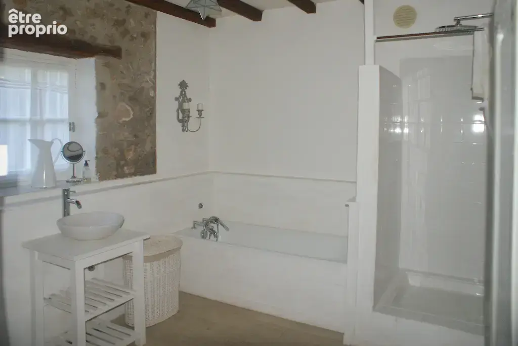 A VOIR. Belle maison en pierre de 4 chambres avec dépendances et vues sur terrain d'environ 2811m2 - photo 15
