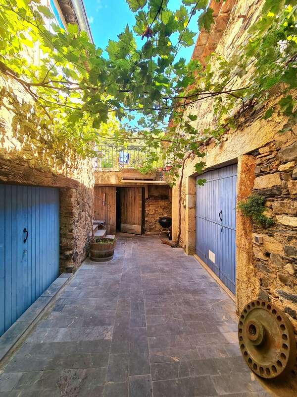 Maison à CAUSSES-ET-VEYRAN