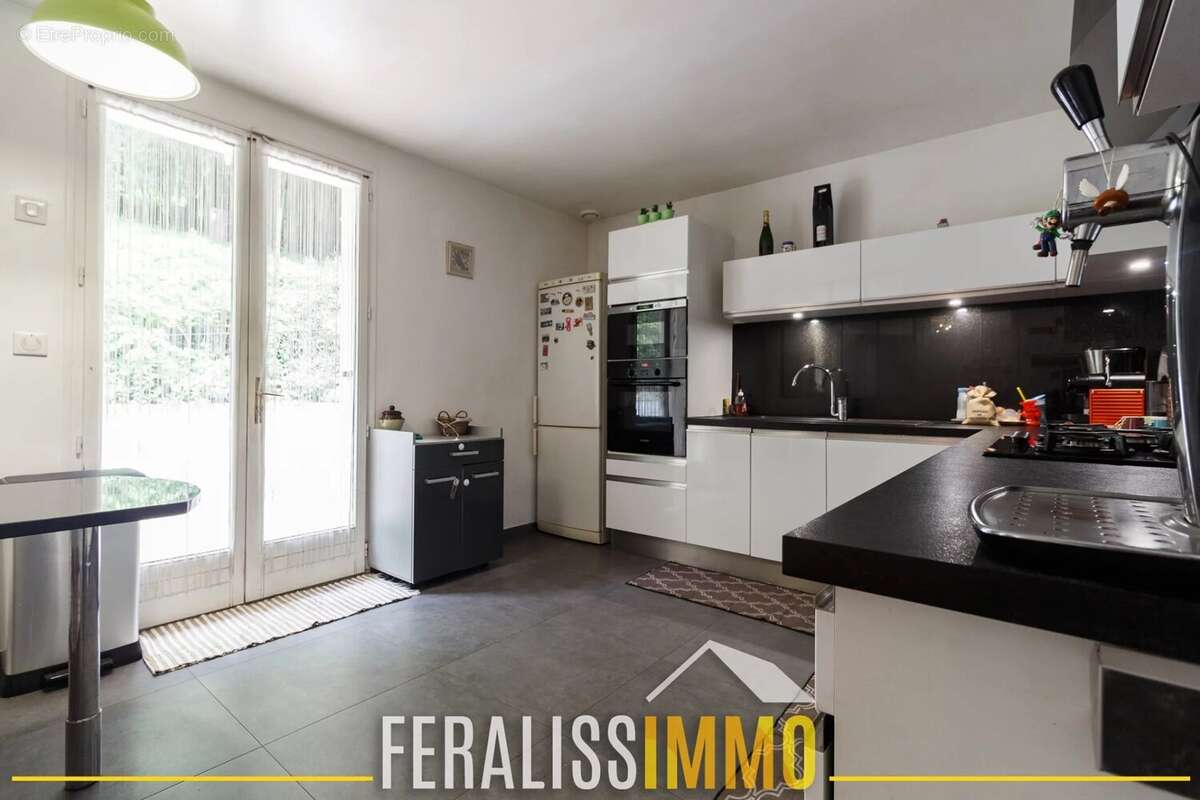 Maison à VAUX-SUR-SEINE