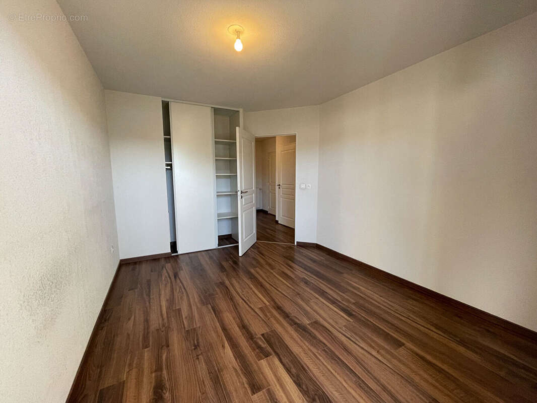 Appartement 68 m² à Lons  - photo 3