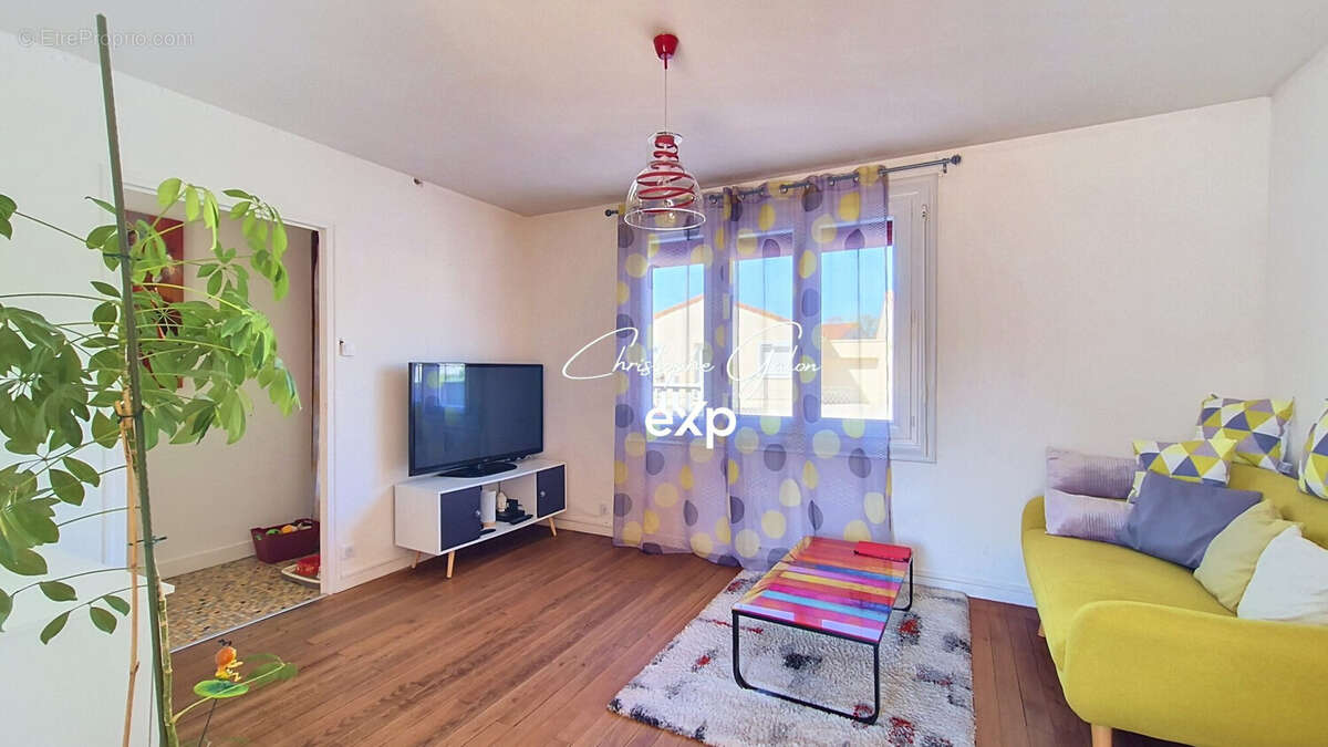 Maison 69 m² à Bellac  - photo 2
