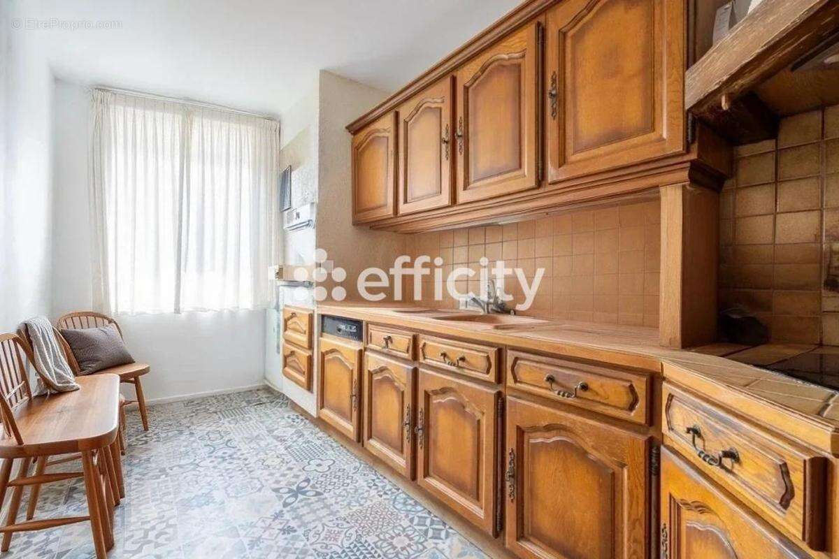 Appartement à ROSNY-SOUS-BOIS