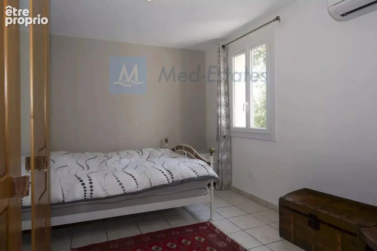 Maison - 2 chambres piscinable et extension possible avec vue panoramique sur le château et village de Grimaud - photo 17
