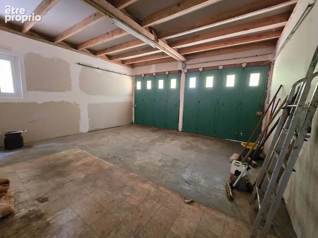 Maison de 228 m² avec garage double - Arvieu - photo 13