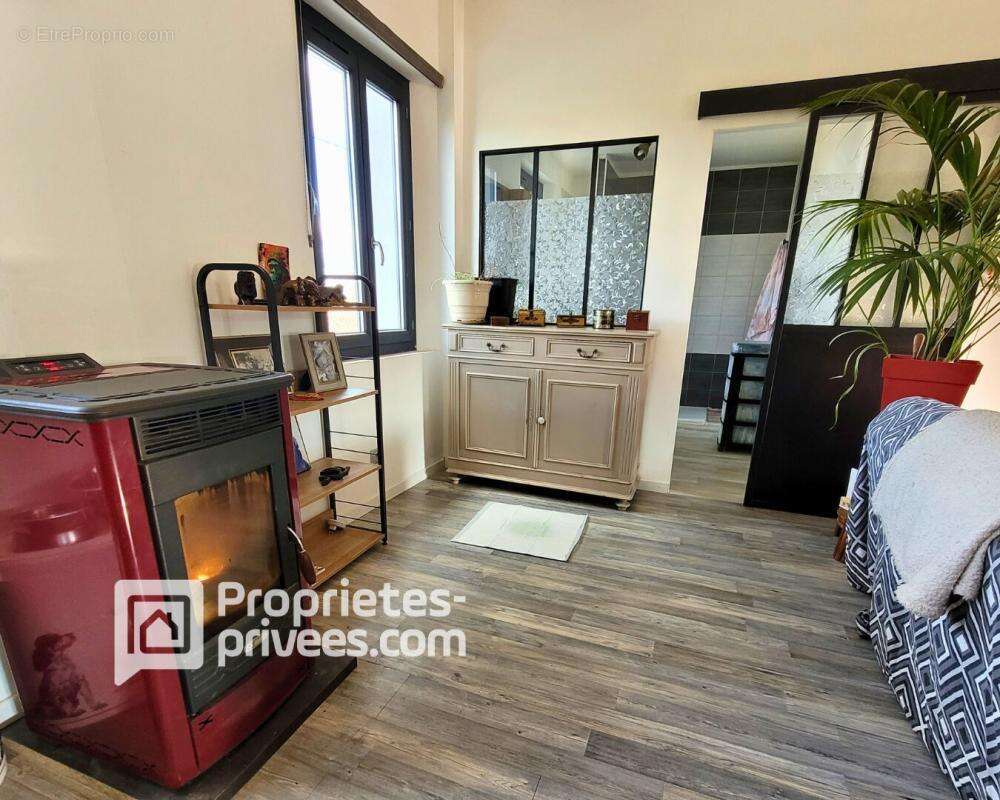 Maison à SAINT-PAUL-LE-JEUNE