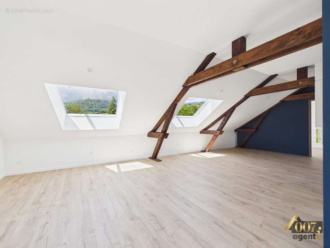 Appartement à ALBERTVILLE