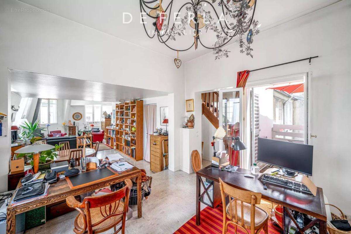 Appartement à PARIS-14E
