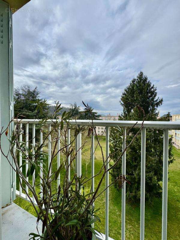 Appartement à BOURGOIN-JALLIEU