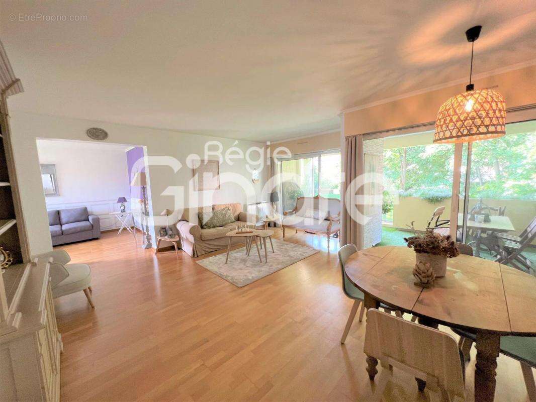 Appartement à LYON-9E