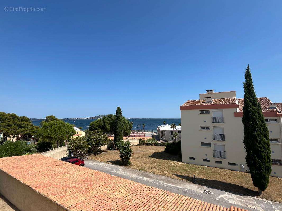 Appartement à MEZE