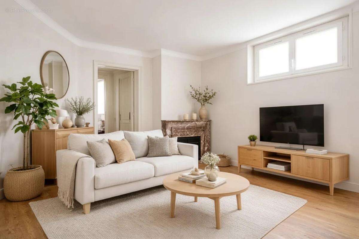 Appartement à PARIS-15E