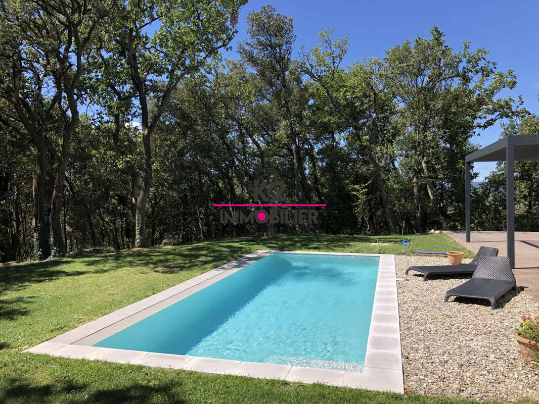 Maison à MONTELIMAR