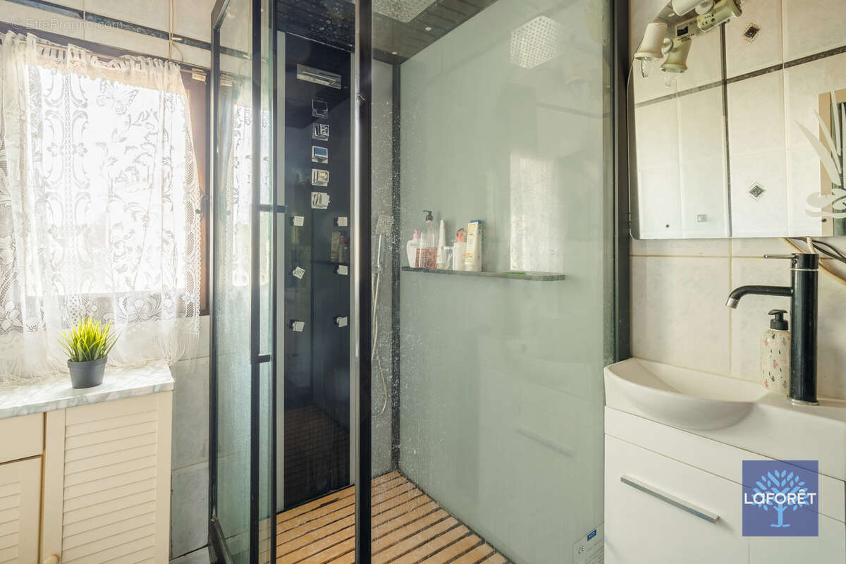 Maison à LE BLANC-MESNIL