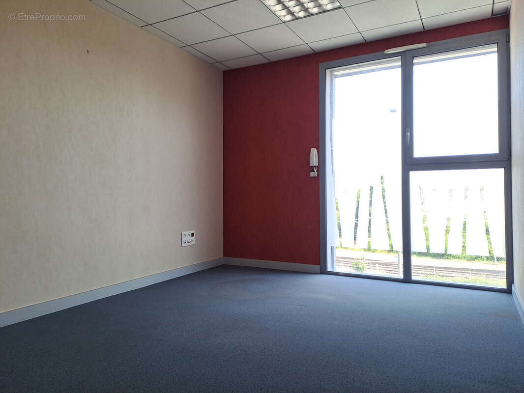 Commerce à LE FRESNE-SUR-LOIRE