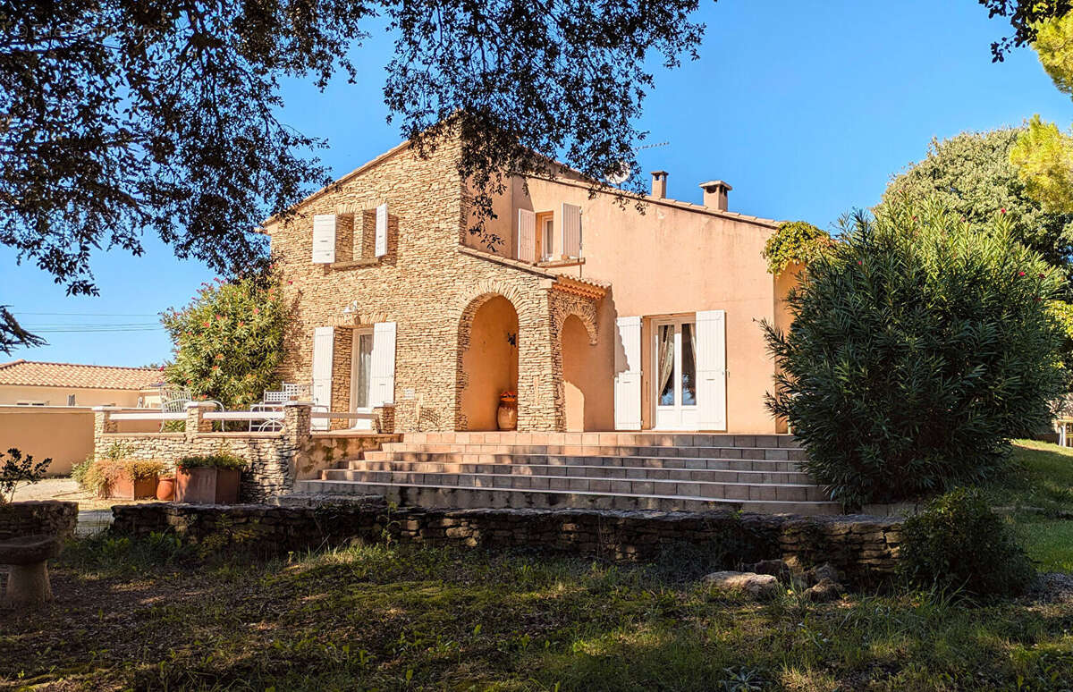 Maison à L'ISLE-SUR-LA-SORGUE
