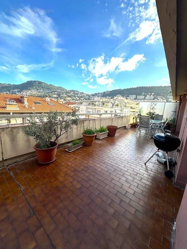 Appartement à NICE