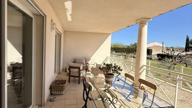 Appartement à CHATEAURENARD