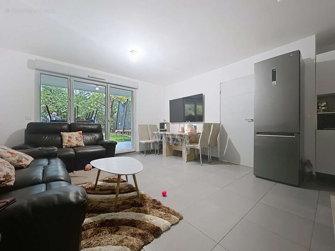 Appartement à ROUSSET