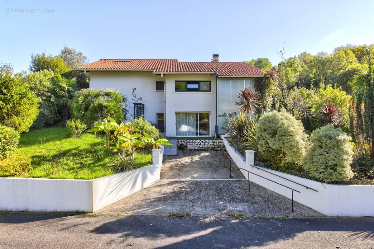 Maison à SAINT-PIERRE-D&#039;IRUBE