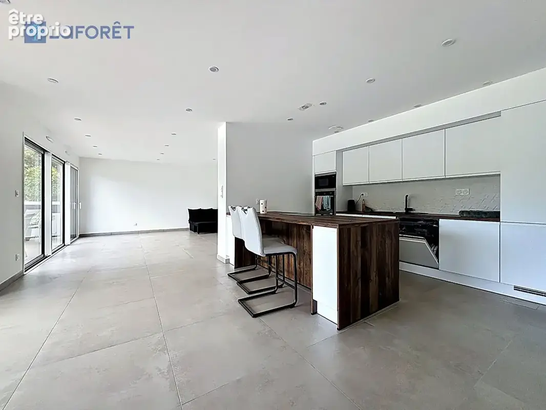 A vendre Maison contemporaine de 2025  Prestations de qualité et cadre privilégié - photo 2