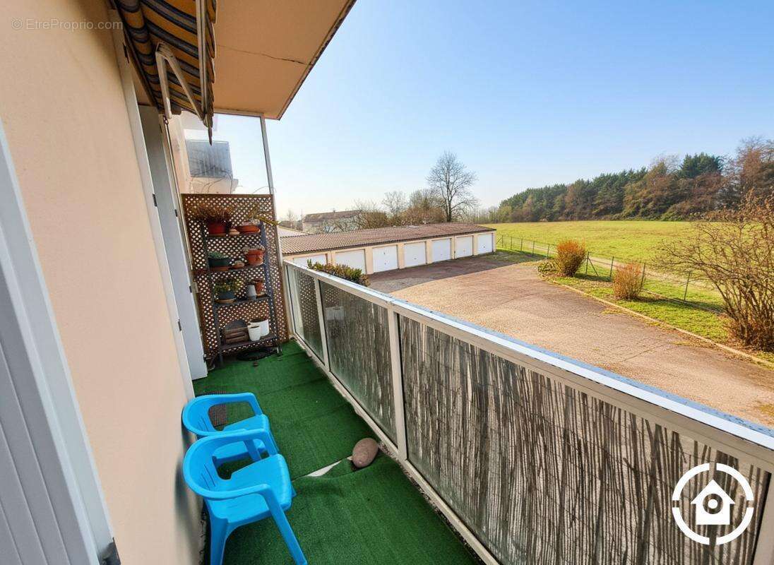 Appartement à SAINTES