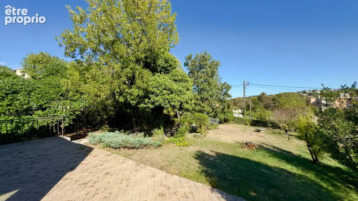 Maison à potentiel  avec grand sous-sol et jardin - Oullins Pierre-Bénite - photo 17