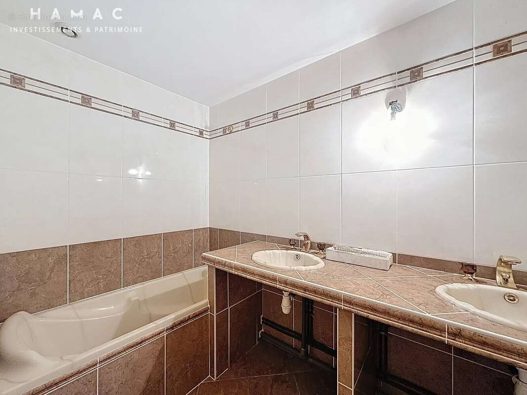 Maison à SAINTE-FOY-L&#039;ARGENTIERE