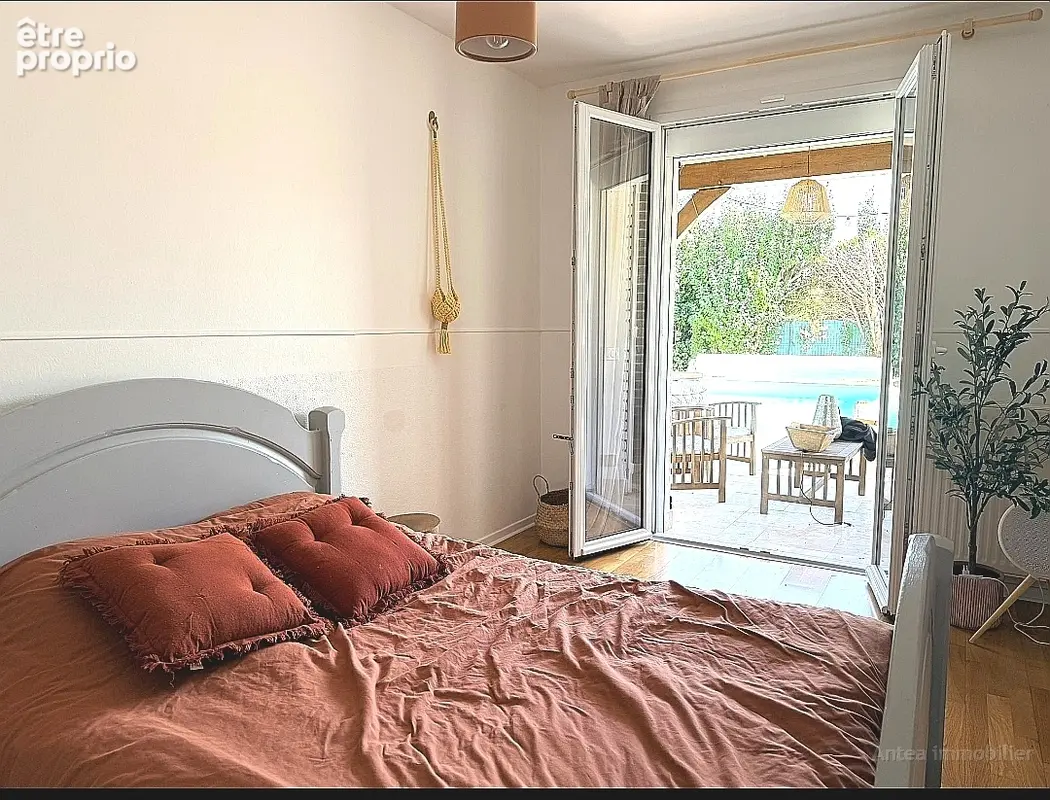 Photo Maison à Saint-Pouange au prix de 385 000€