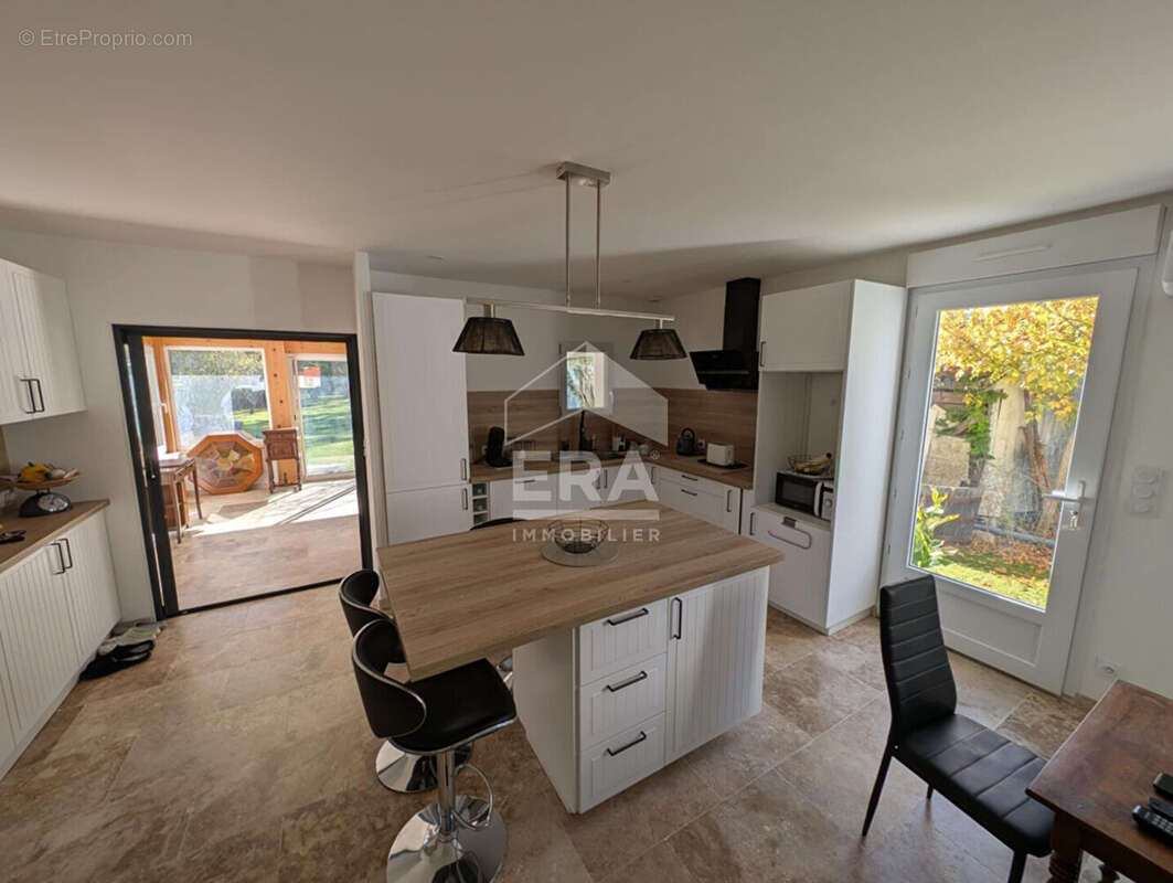 Maison à MONTPON-MENESTEROL