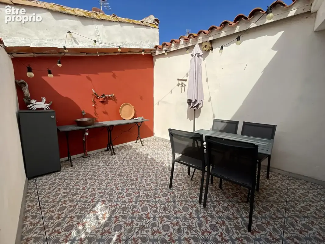 MARSEILLAN   Une maison de ville emblématique au charme fou. - photo 13