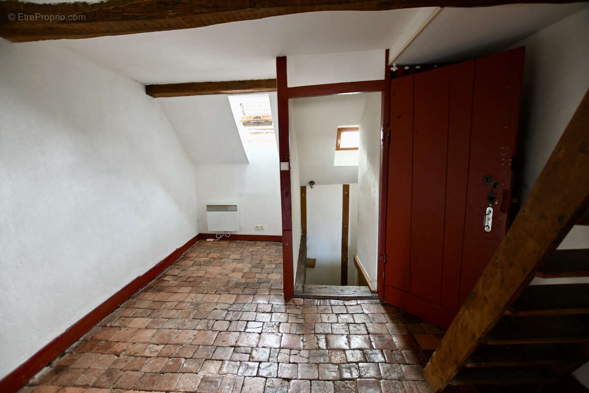 Maison à AVALLON