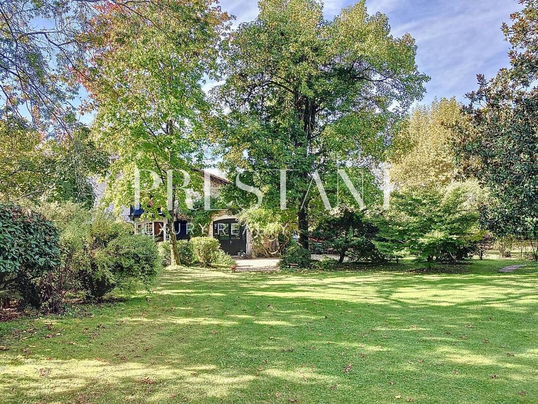 Maison à SAINT-LAURENT-DE-GOSSE