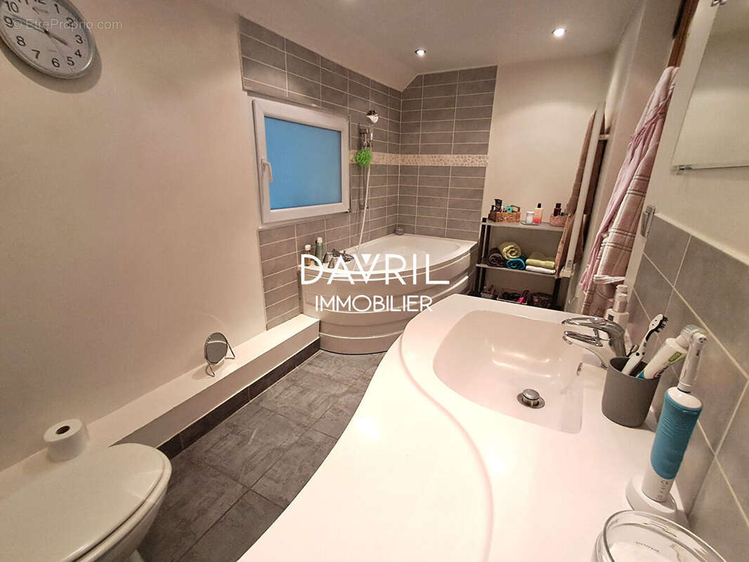 Maison à CONFLANS-SAINTE-HONORINE