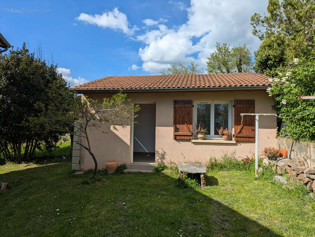 Maison à DAVEZIEUX