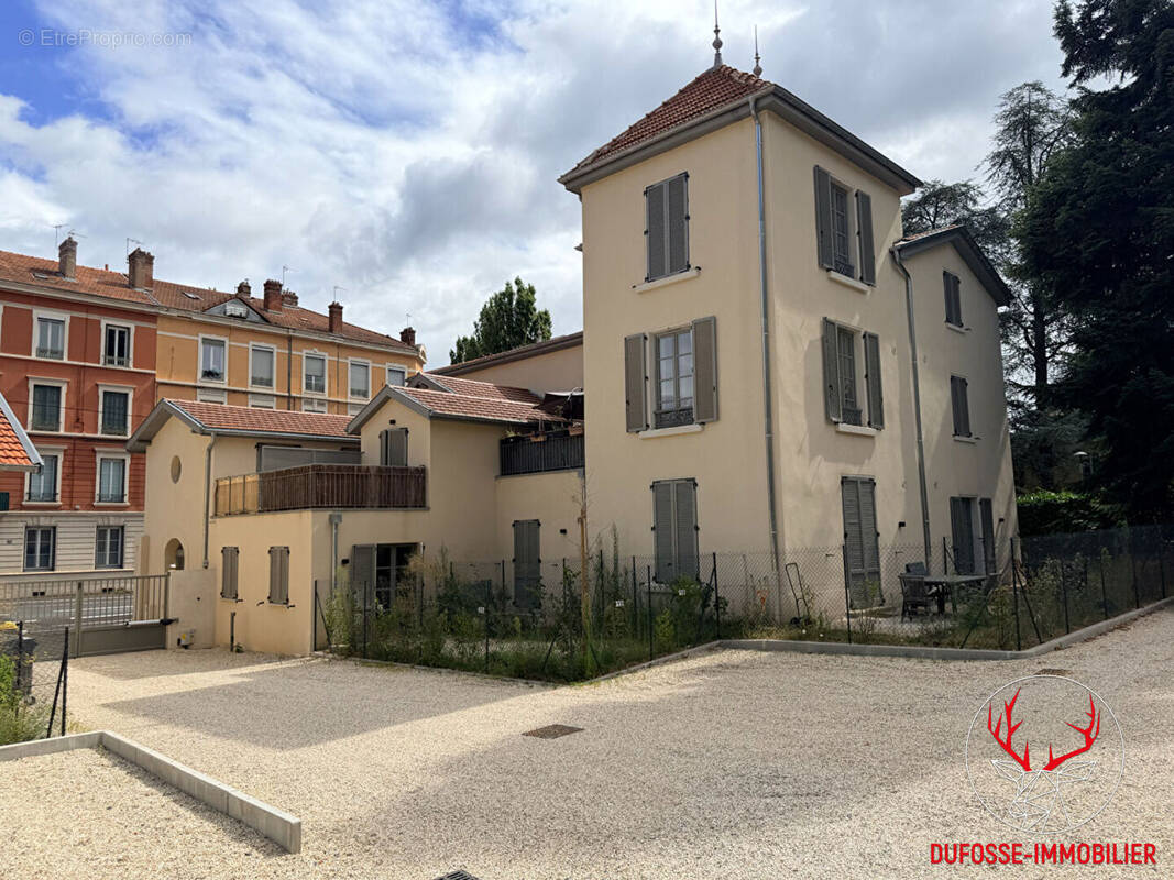 Appartement à TASSIN-LA-DEMI-LUNE