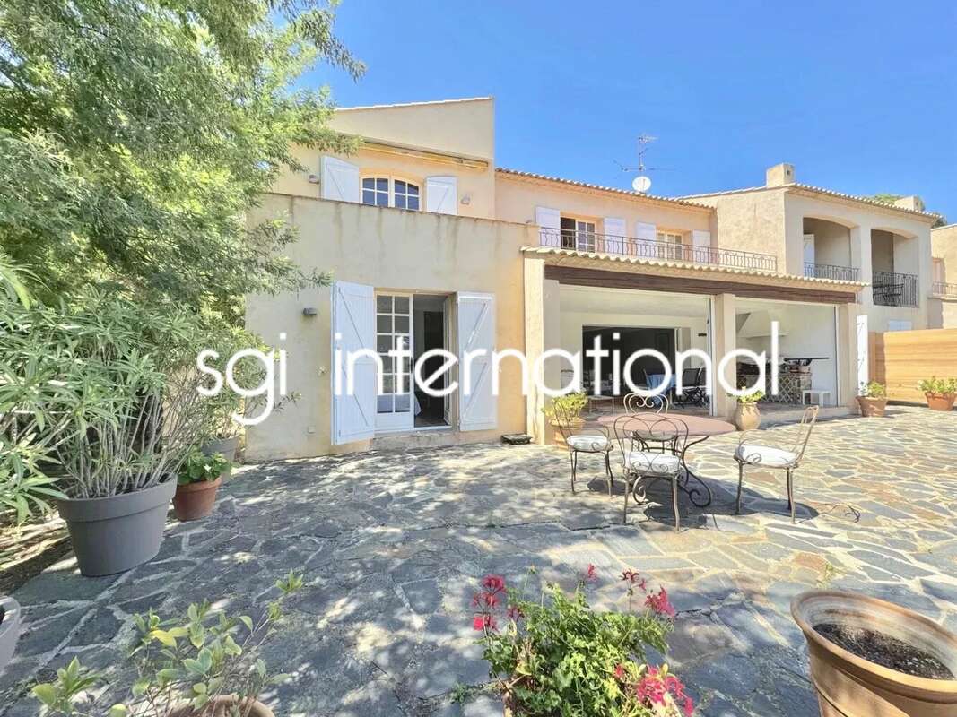 Maison à RAMATUELLE