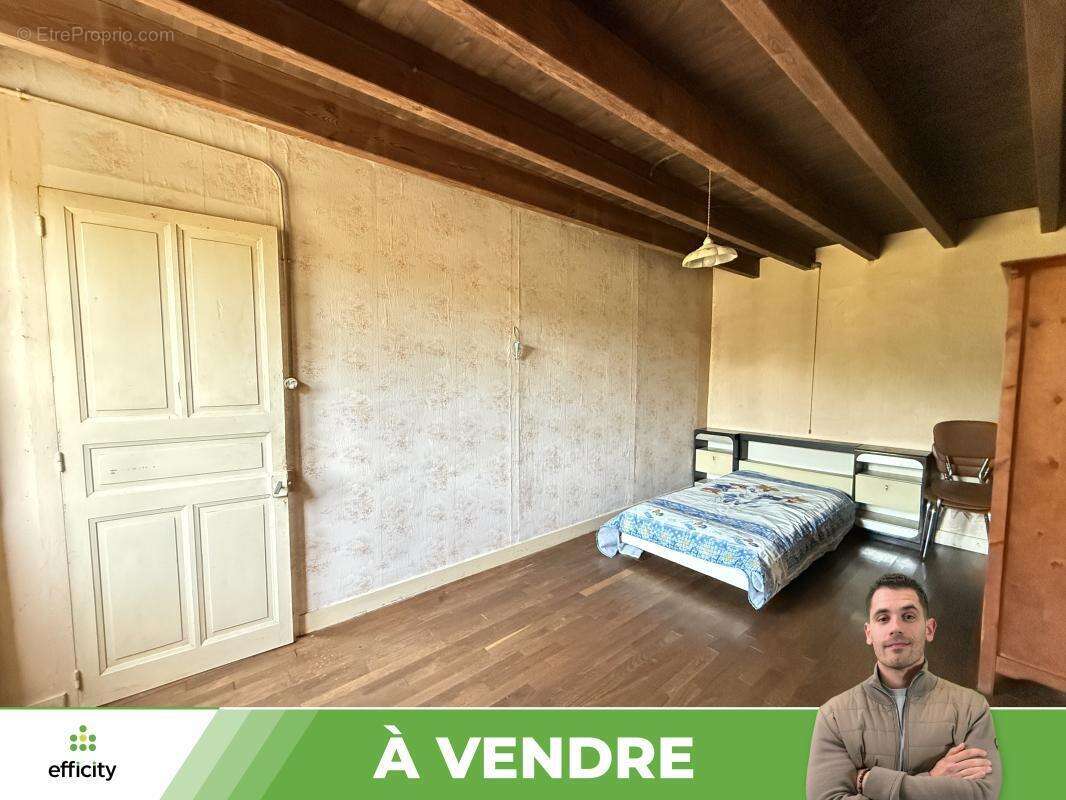 Maison à CHATEAU-GARNIER