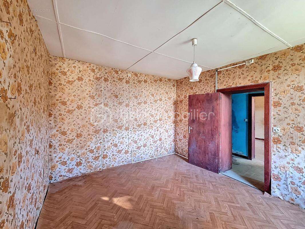 Maison à rénover, vue panoramique et fort potentiel locatif à Miradoux - photo 14