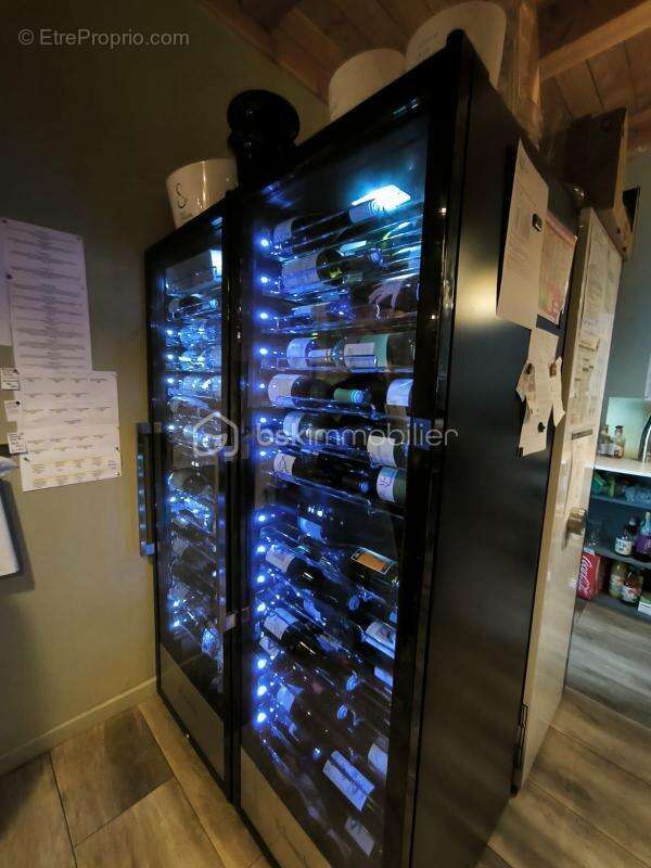 Commerce à LAMALOU-LES-BAINS