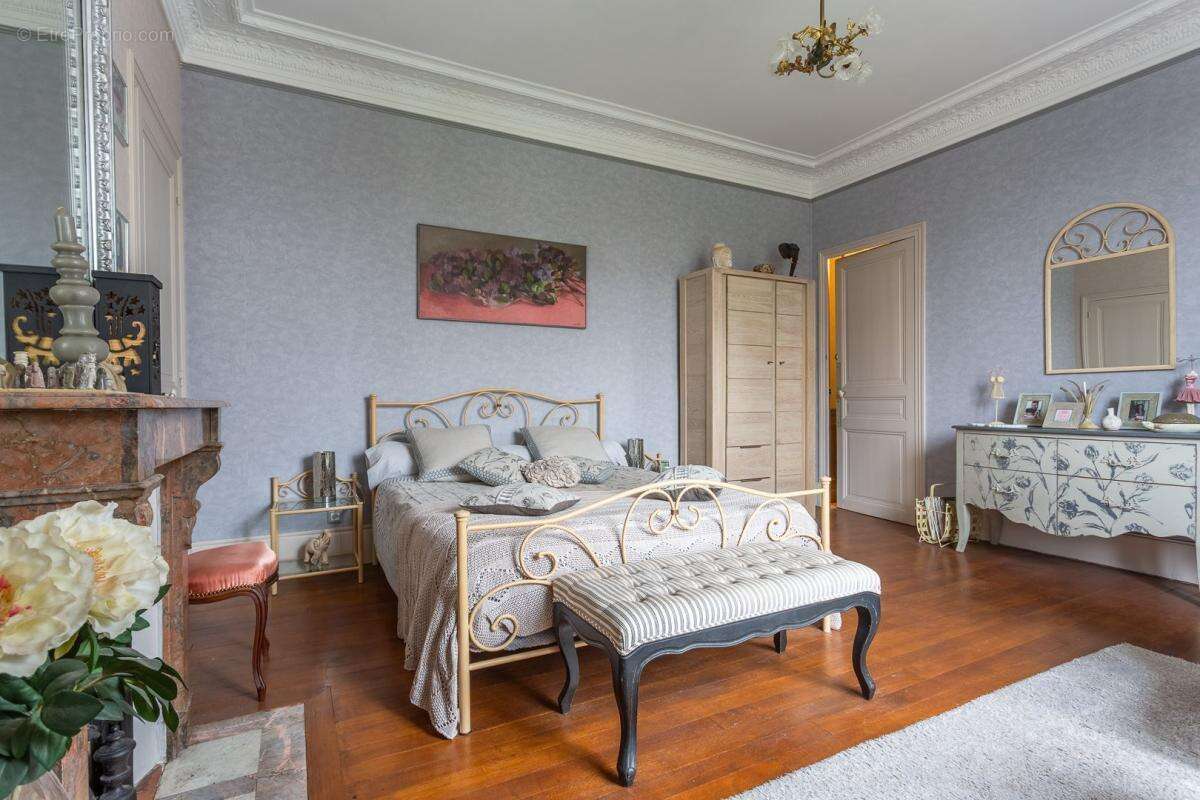 Maison à ETAMPES