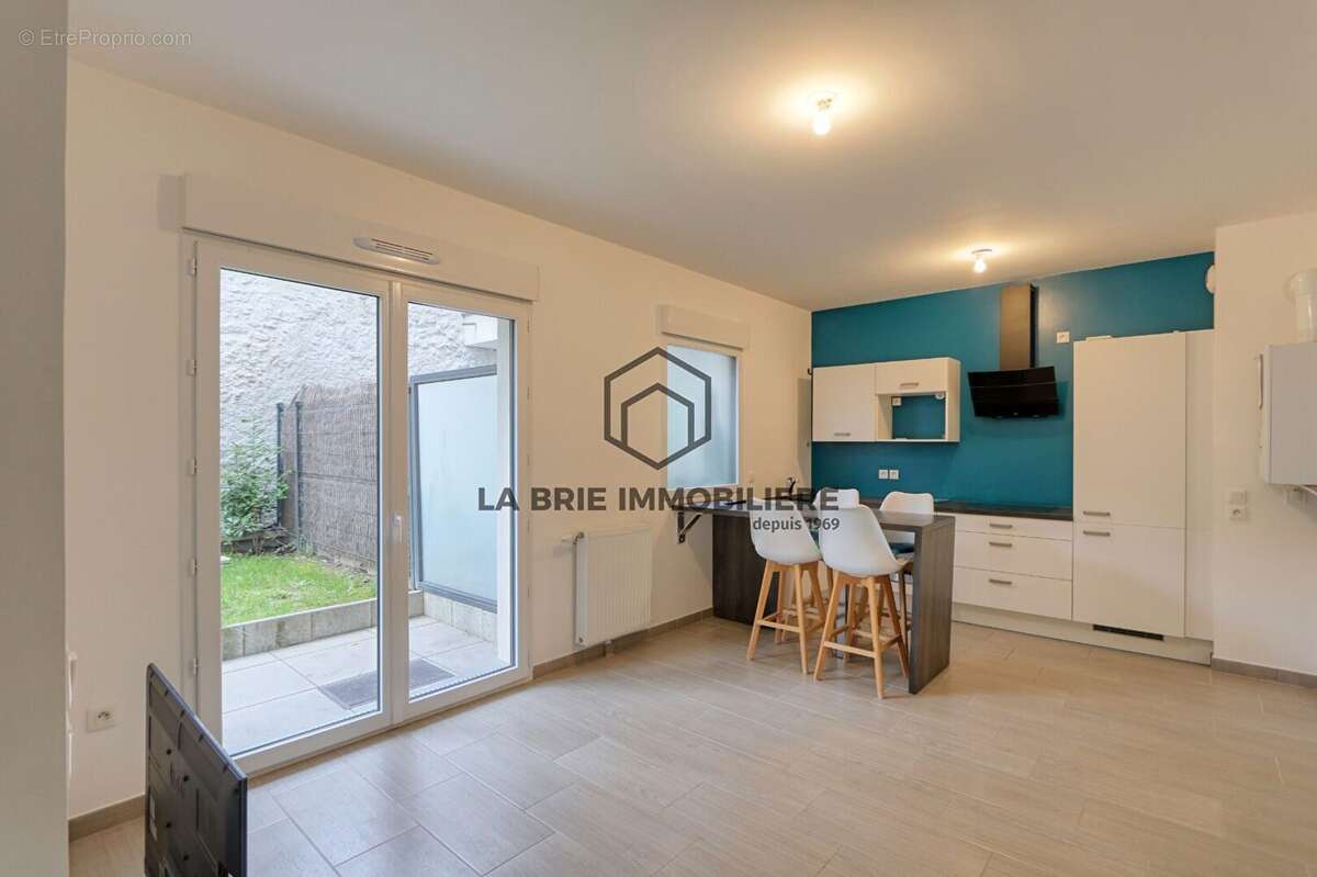 Appartement 38 m² à Villecresnes  - photo 2