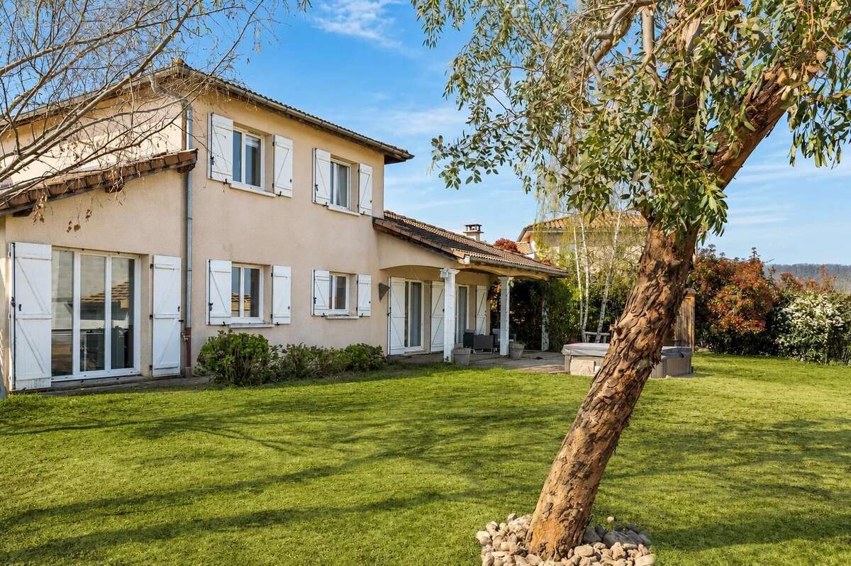 Maison à LENTILLY