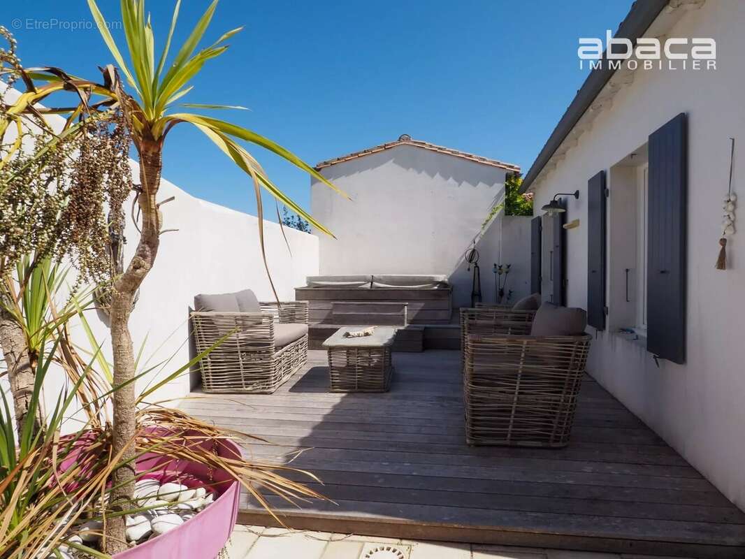 LE BOIS PLAGE EN RE - Proche centre village - photo 2