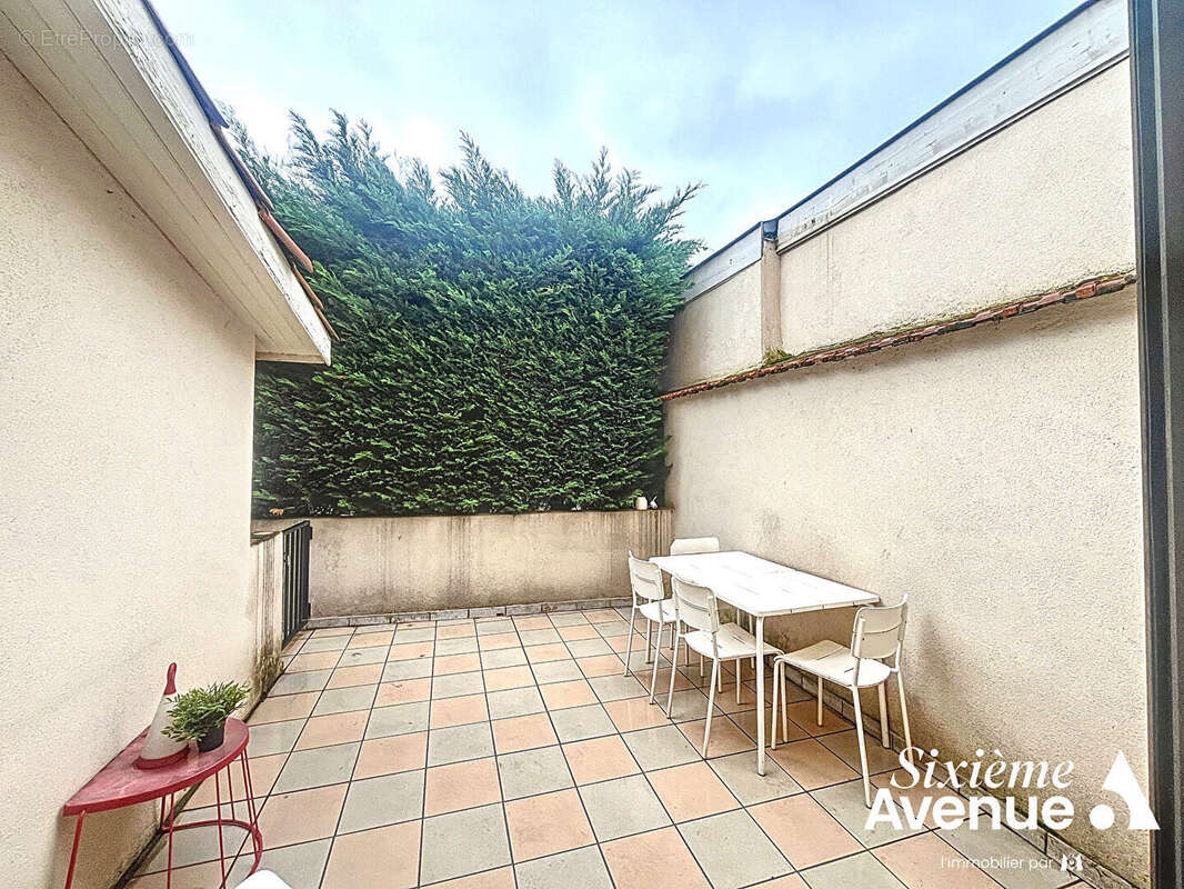Appartement à LYON-8E
