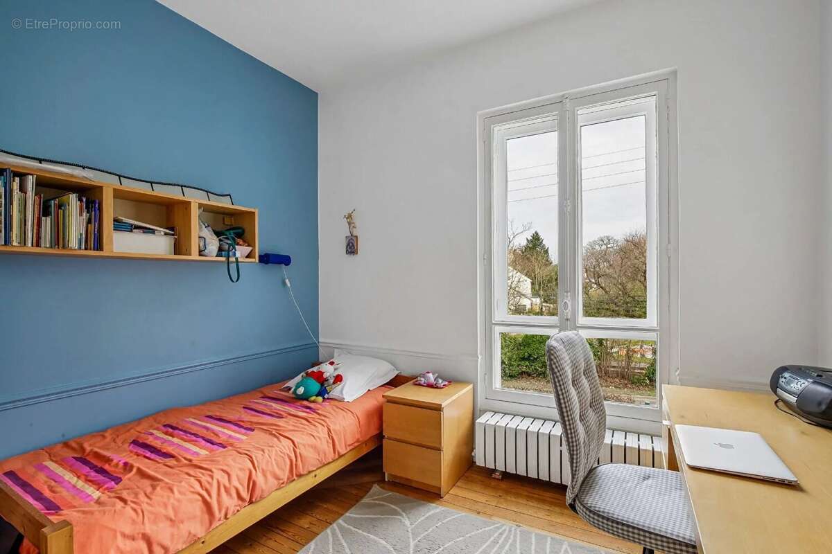 Le vesinet - maison de charme - 6 chambres - 155 m² au sol - terrain 572 m² - 5 mn rer - photo 13