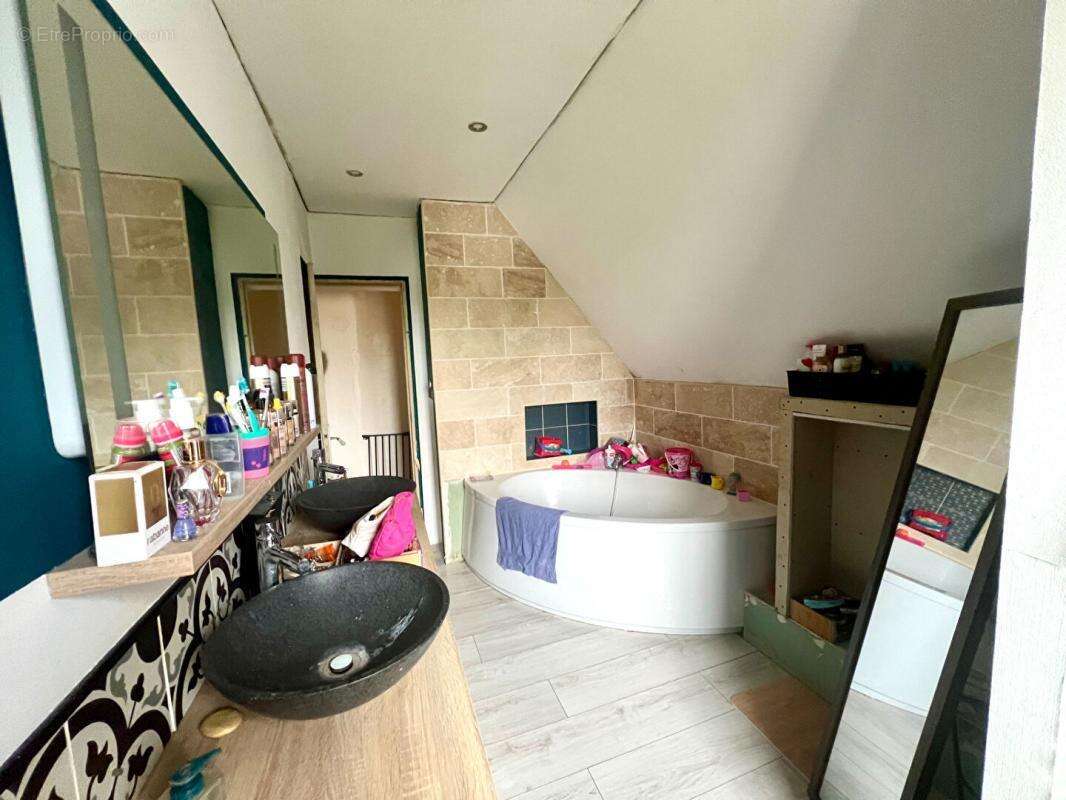 Maison à MONDOUBLEAU